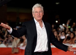 Matteo Salvini começa a ser julgado por bloquear entrada de navio com migrantes; Richard Gere poderá ser convocado como testemunha