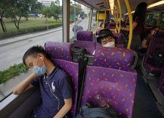 Empresa em Hong Kong lança tour para pessoas que queiram dormir no ônibus