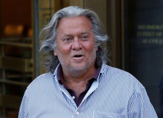 Comitê nos EUA denuncia Steve Bannon por desacato no caso da invasão ao Capitólio