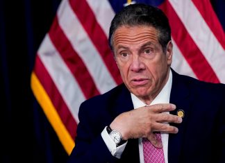 Ex-governador de Nova York é indiciado por delito sexual