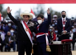 Presidente do Peru anuncia renúncia de primeiro-ministro e expõe racha no governo
