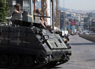 Protesto do Hezbollah termina com mortos e feridos no Líbano