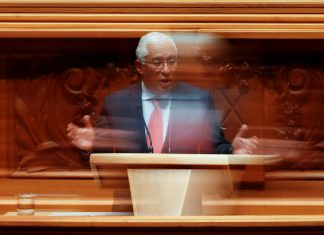 Portugal contabiliza prejuízos ao mergulhar no impasse político