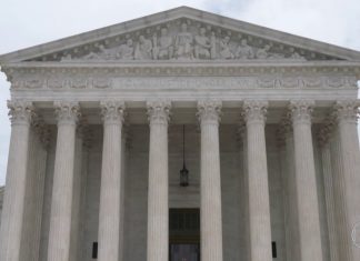 Supremo dos EUA decide não suspender lei contra o aborto no Texas, mas marca nova audiência