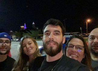Jovem brasileiro é baleado na cabeça dentro de carro nos EUA