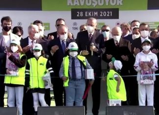 Menina corta fita de inauguração antes da hora na Turquia e irrita presidente Erdogan; veja VÍDEO