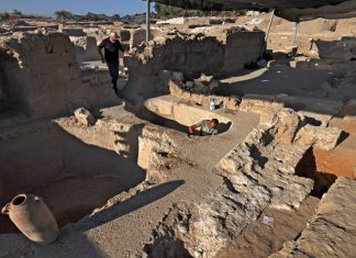 Israel descobre gigantesca fábrica de produção de vinho de 1.500 anos