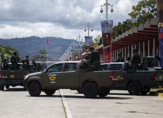 “Estamos no limbo há dois anos”, dizem estudantes na véspera das eleições na Venezuela