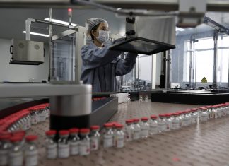 China promete mandar 1 bilhão de doses de vacinas contra a Covid-19 para a África