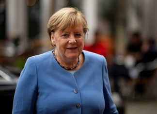 Angela Merkel pede esforço nacional para acabar com nova onda de Covid-19 na Alemanha