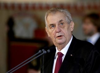 Presidente da República Tcheca testa positivo para Covid-19