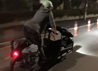 Deputada da Nova Zelândia pedala até hospital em trabalho de parto para ter seu bebê