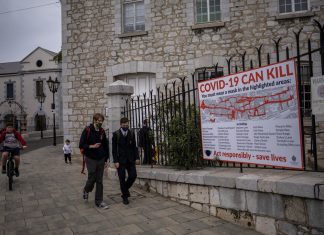 Com 99% de vacinados contra a Covid, Gibraltar pede cautela no Natal; apesar de casos em alta, território não registra morte há 1 mês