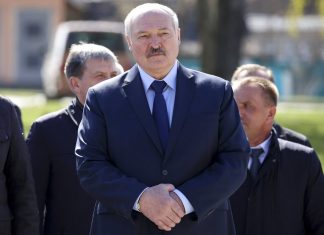 Líder de Belarus admite ter facilitado entrada de migrantes na UE, alimentando crise com o bloco