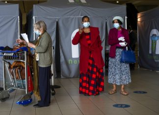 Primeiro país a registrar ômicron, África do Sul tem onda de contágio com sintomas leves, segundo médicos