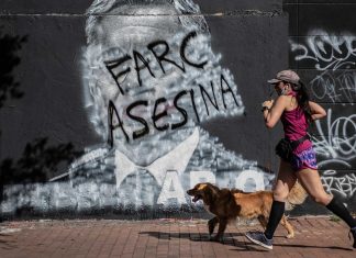 EUA removem as Farc da lista de terrorismo