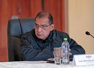 Ministro peruano renuncia por festa clandestina em meio a proibições por conta da Covid-19