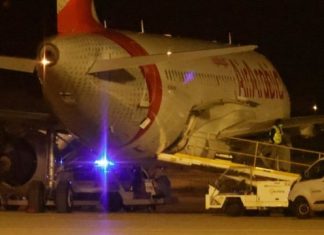 Passageiros são presos por tentarem entrar ilegalmente na Espanha após parada de emergência de avião