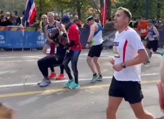 Competidores ajudam corredor a terminar a Maratona de Nova York; veja VÍDEO