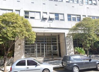 Sede do ‘Clarín’, um dos principais jornais da Argentina, é atacada com bombas caseiras; veja vídeo