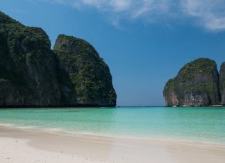 Maya Bay, ilha que foi cenário do filme ‘A Praia’, será reaberta para turistas em janeiro de 2022