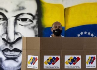 Eleições na Venezuela: abstenção alta mostra crise na oposição e reforça poder do chavismo