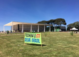 Democracia está ‘em declínio’ no Brasil, aponta relatório internacional