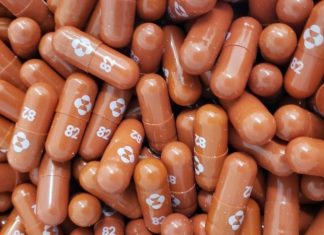 Agência norte-americana FDA aprova uso emergencial de pílula da MSD contra Covid-19