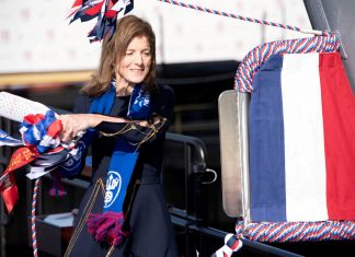 Caroline, filha de John F. Kennedy e de Jacqueline, será embaixadora dos EUA na Austrália