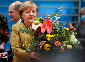 Merkel escolhe música de ícone punk para sua despedida