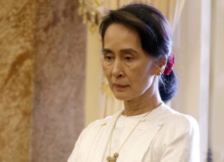 Tribunal de Mianmar condena Aung San Suu Kyi a quatro anos de prisão