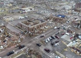 O que explica série de violentos tornados nos EUA