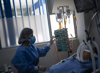 Peru acumula mais de 2,5 milhões de casos de Covid-19
