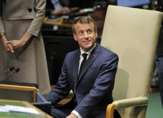 ”Quero ‘encher o saco’ dos não-vacinados”, diz Emmanuel Macron em entrevista a jornal francês