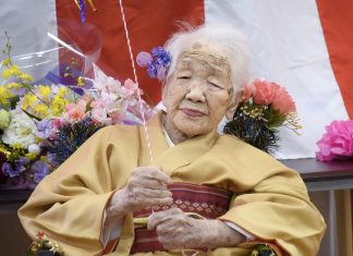 Mulher mais velha do mundo completa 119 anos
