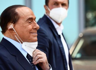 Berlusconi desiste da corrida presidencial na Itália