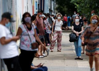Covid-19: Brasileiros vacinados não vão precisar mais de PCR para entrar na Argentina