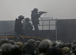 O que está acontecendo no Cazaquistão, onde a população tomou as ruas