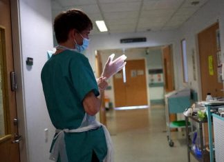 Reino Unido convoca militares para lidar com falta de pessoal hospitalar pela Covid