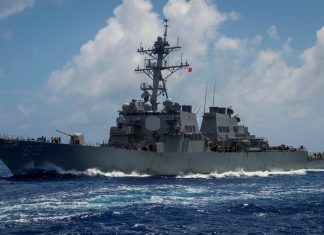 China diz que afastou navio de guerra americano no Mar do Sul da China; EUA negam
