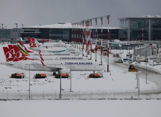 Nevasca rara atinge Turquia e fecha aeroporto por mais de 24 horas