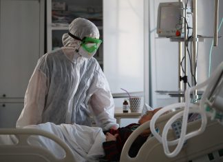 Rússia registra mais de 100 mil casos de Covid em 24 horas pela primeira vez