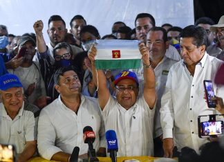 Venezuela: oposição vence eleição para governador em estado onde nasceu Chávez
