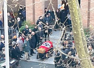 Católicos e judeus italianos condenam uso de bandeira nazista em funeral de militante da extrema direita em Roma