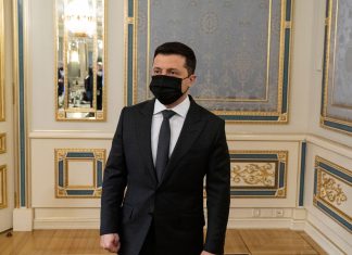Biden reafirma apoio dos EUA à Ucrânia em conversa com presidente Zelensky