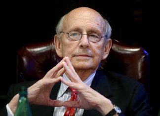 Biden confirma aposentadoria de Stephen Breyer, juiz mais antigo da Suprema Corte dos EUA