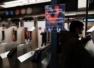 Em Nova York, 3 mil servidores poderão ser demitidos por recusarem vacina contra a Covid-19