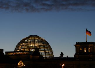 O que a legislação alemã diz sobre apologia do nazismo?