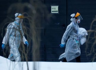 Rússia registra número recorde de casos diários de Covid-19