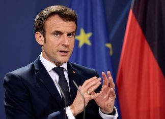 Macron se arrisca para consolidar papel de mediador na crise da Ucrânia